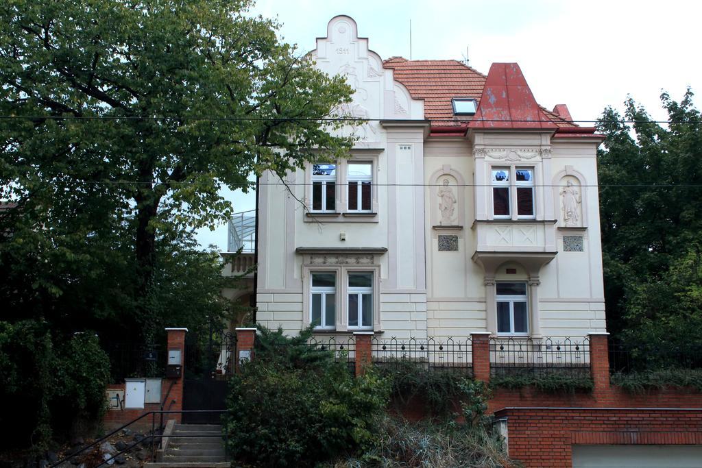 Historic Villa Apartments Prag Dış mekan fotoğraf