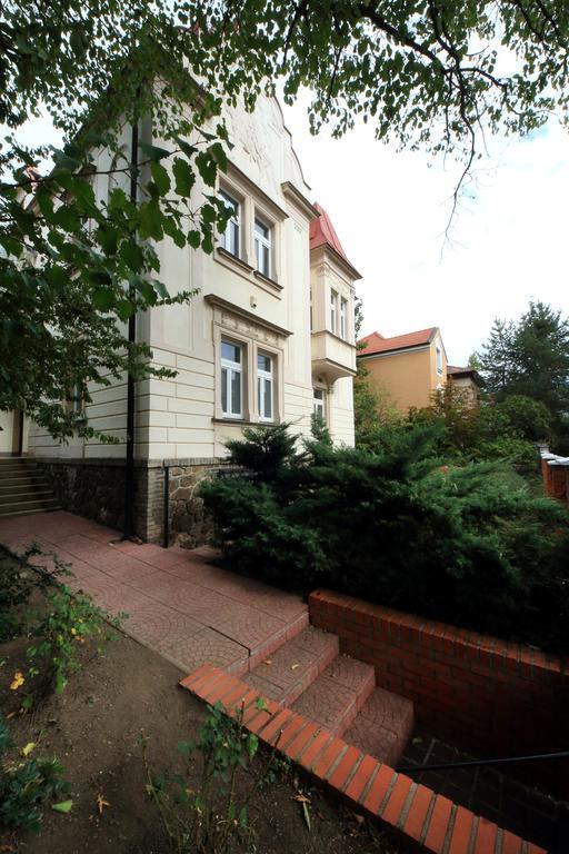 Historic Villa Apartments Prag Oda fotoğraf